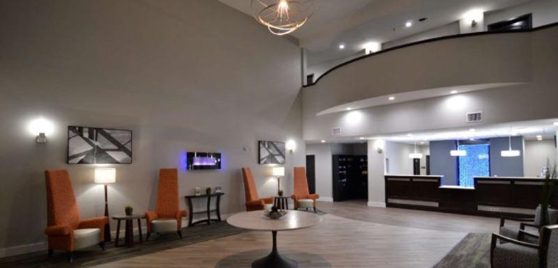 Best Western Plus Bay City Inn & Suites Exterior photo